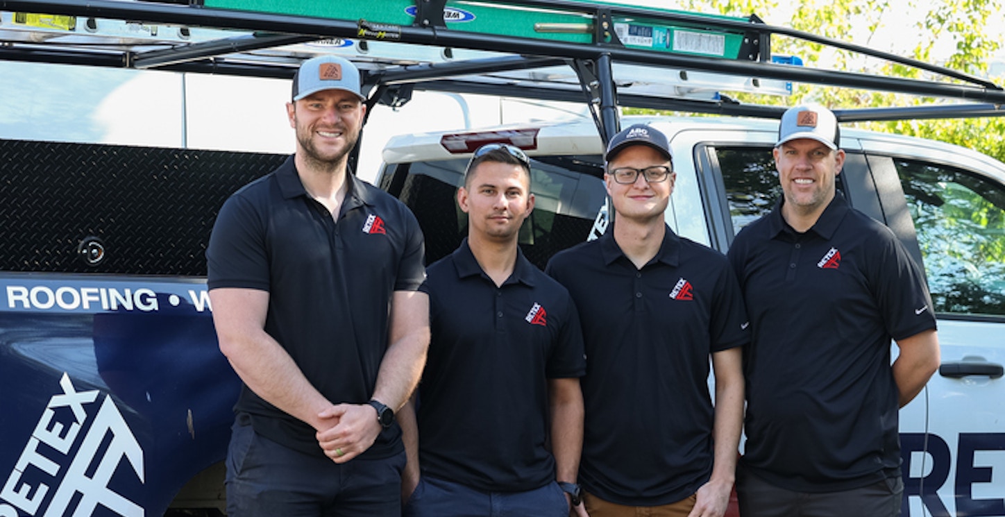 construction-uniforms magnetic signs header